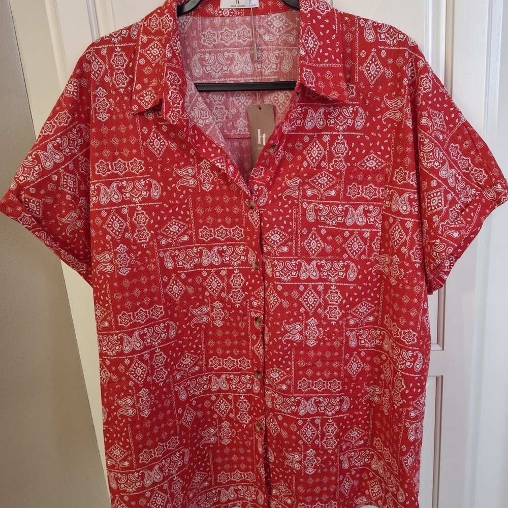 Nwt Red Patterned Women's Button Down Shirt 2x